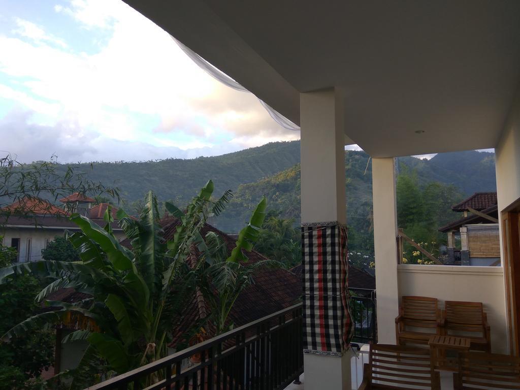 Master Homestay Amed Exterior foto