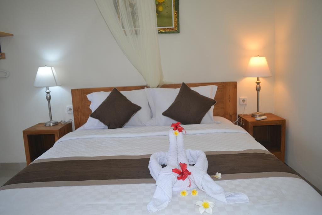 Master Homestay Amed Exterior foto