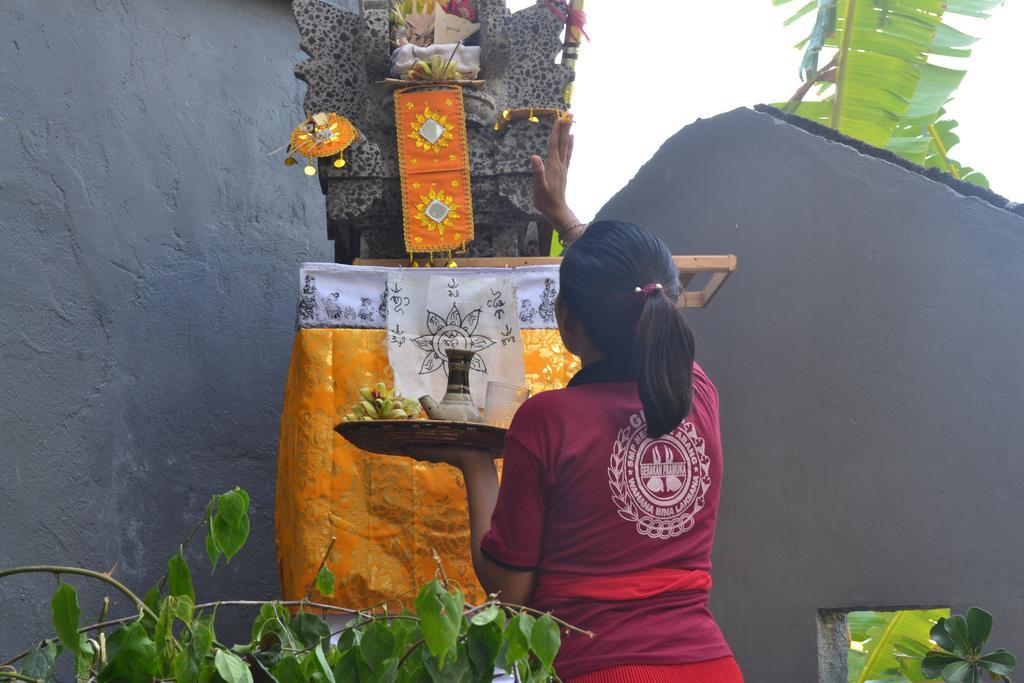 Master Homestay Amed Exterior foto